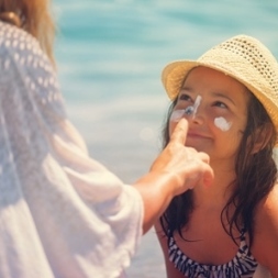 Stay Safe in the Sun with Natural, Organic Sunscreens