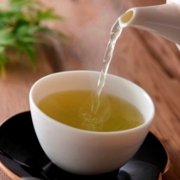 5 Reasons to Drink More Green Tea